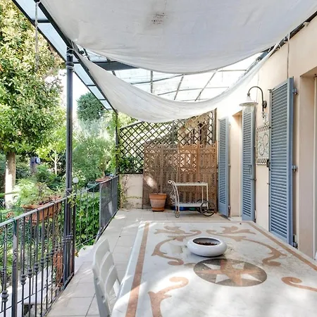 Classy Large House With Garden In Centre Casa de Férias Rimini
